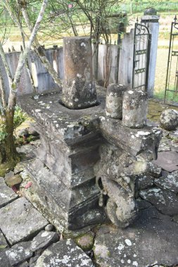 Petungkriyono, Pekalongan Regency, Central Java, Endonezya 'daki antik tarihi lingga yoni Naga Pertala bölgesi. İlginç bir geçmiş..