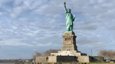 Özgürlüğün doğal ışık heykeli New York Amerika Birleşik Devletleri