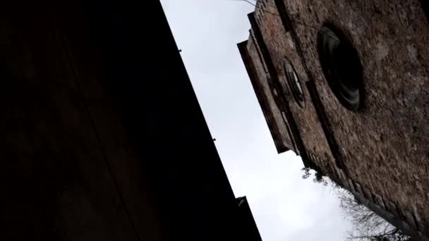 Der Glockenturm Der Kirche San Pietro Lucchio Der Geisterstadt Lucchio — Stockvideo