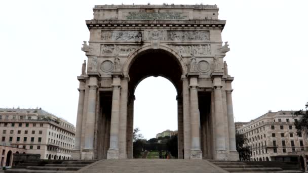 Gênova Itália Abril 2024 Arco Triunfo Dedicado Aos Genoveses Caídos — Vídeo de Stock