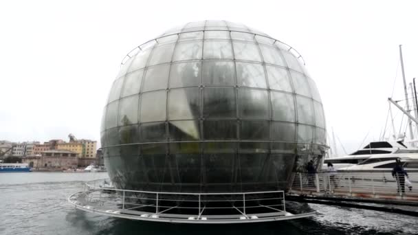 意大利热那亚 2024年3月31日 生物圈 通常被称为Renzo Piano Bubble Renzo Piano Bubble 是位于热那亚老港的一座玻璃和钢铁建筑 — 图库视频影像
