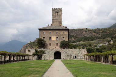 İtalya, Aosta Vadisi 'ndeki Sarre Kraliyet Kalesi..