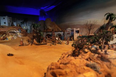 Bagni di Lucca, Toskana, İtalya - 25 Nisan 2025: Bagni di Lucca 'daki Villa Webb Tarih Disiplin Müzesi' nde minyatür doğum sahnesi.