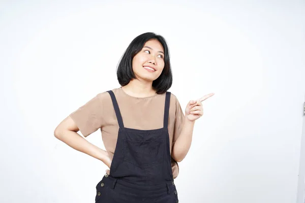 Beyaz Arka Planda Tecrit Edilmiş Güzel Asyalı Kadın Ürün Şaret — Stok fotoğraf