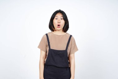 Beyaz arka planda tecrit edilmiş Güzel Asyalı Kadın İfadesi