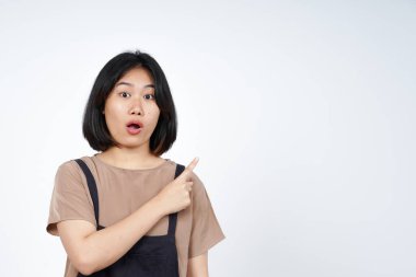 Beyaz arka planda tecrit edilmiş Güzel Asyalı Kadın 'ın Ürün ve İşaret Tarafı