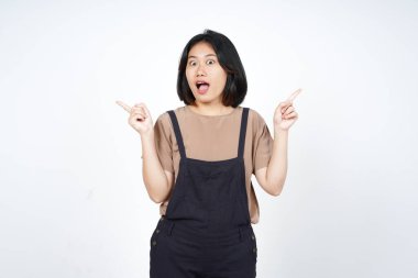 Beyaz arka planda izole edilmiş Güzel Asyalı Kadın 'ın Sol ve Sol Tarafını Gösteriyor