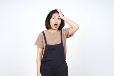 Beyaz arka planda tecrit edilmiş güzel bir Asyalı kadının jestini unut.