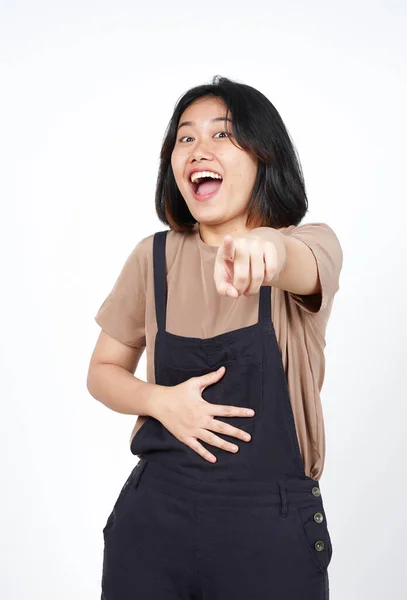 Apuntando Usted Riendo Hermosa Mujer Asiática Aislada Sobre Fondo Blanco —  Fotos de Stock