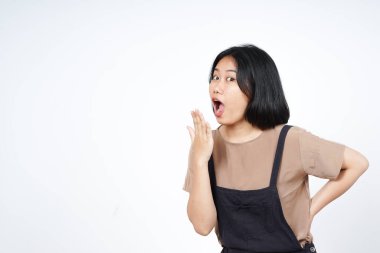 Beyaz arka planda tecrit edilmiş Güzel Asyalı Kadın İfadesi