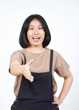 Beyaz arka planda tecrit edilmiş güzel Asyalı kadının elini sıkmak