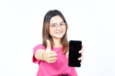 Beyaz Arkaplanda İzole Edilmiş Güzel Asyalı Kadın 'ın Boş Ekran Telefonundaki Uygulamaları veya İlanları Gösteriliyor