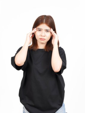 Acı çeken baş ağrısı, beyaz arka planda izole edilmiş güzel Asyalı kadının baş ağrısı.