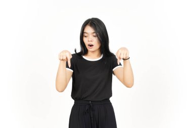 Şok olmuş bir yüz ve beyaz tenli güzel bir Asyalı kadının boş fotokopi alanını gösteriyor.