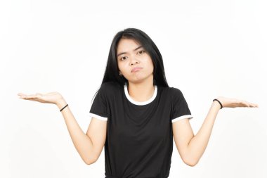 Şaşkın, beyaz arka planda tecrit edilmiş güzel bir Asyalı kadının el hareketi bilmiyorum.