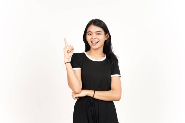 Ürün ve İşaret Tarafı Beyazda Tecrit Edilen Güzel Asyalı Kadın İşaretçisini Kullanıyor