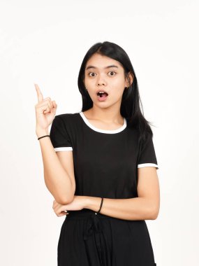 Ürün ve İşaret Tarafı Beyazda Tecrit Edilen Güzel Asyalı Kadın İşaretçisini Kullanıyor