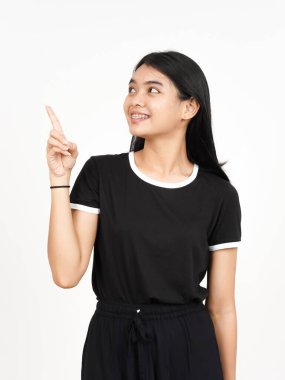 Ürün ve İşaret Tarafı Beyazda Tecrit Edilen Güzel Asyalı Kadın İşaretçisini Kullanıyor