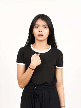 Beyaz arka planda tecrit edilmiş güzel Asyalı Kadın kavramını mı suçluyorsun?