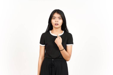 Beyaz arka planda tecrit edilmiş güzel Asyalı Kadın kavramını mı suçluyorsun?