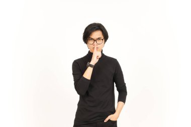 Sessiz ol Beyaz arka planda tecrit edilmiş güzel Asyalı adam