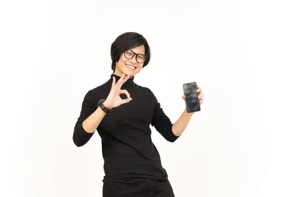 Viser Apper Eller Annonser Tom Skjerm Smarttelefon Kjekk Asiatisk Mann – stockfoto