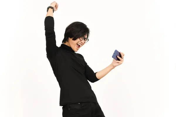 Het Spelen Van Mobiele Spel Smartphone Van Knappe Aziatische Man — Stockfoto