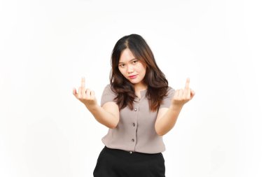 Beyaz arka planda tecrit edilmiş Asyalı Güzel Kadın 'ın Öfkeli ve Ortadaki Parmağı