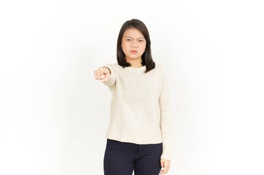 Beyaz arka planda izole edilmiş Güzel Asyalı Kadın 'ın Öfkeli Hareketi