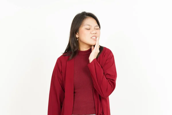 Tandpijn Gebaar Van Mooi Aziatisch Vrouw Dragen Rood Shirt Geïsoleerd — Stockfoto