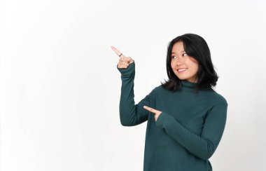 Gülümseyen Ürün ve Güzel Asyalı Kadın 'ın İşaret Tarafı Beyaz Arkaplanda İzole Edildi