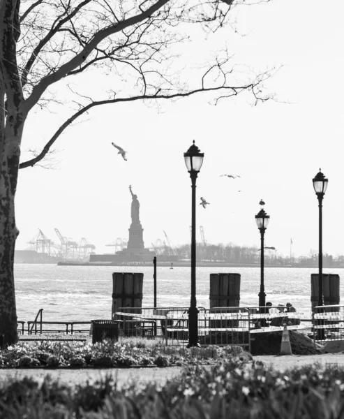 Άποψη Του Αγάλματος Της Ελευθερίας Από Battery Park Μανχάταν Ηπα — Φωτογραφία Αρχείου