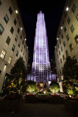 8 Nisan 2016. Manhattan, New York. 30 Rockefeller Plaza, Amerika Birleşik Devletleri 'nin New York şehrinde 259 metre yüksekliğinde ve dünyanın en yüksek gökdelenlerinden biridir..