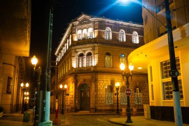 Santos 'un tarihi merkezinin kısmi manzarası, XV de Novembro Caddesi.