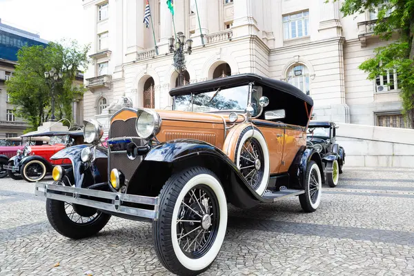 1930 'dan kalma eski bir araba, Cabriolet, klasik..