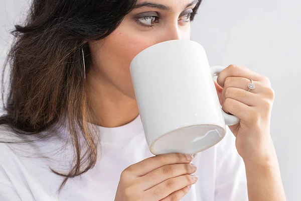 Image Woman Drink White Blank Mug Mockup Immagini Stock Royalty Free