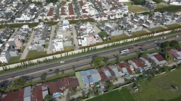 Urban Stadsbild Flygbilder Med Fokus Trafikerad Väg Mitt Stad Tagna — Stockvideo