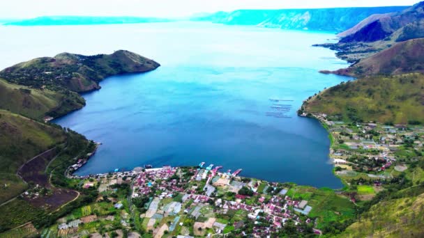 Büyüleyici Hava Çekimleri Huzurlu Bir Köy Gösteriyor Nefes Kesici Büyük — Stok video