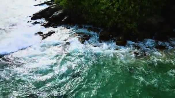 Eternal Splashes Awe Inspiring Aerial Footage Emerald Colored Seawater Constantly — Stockvideo