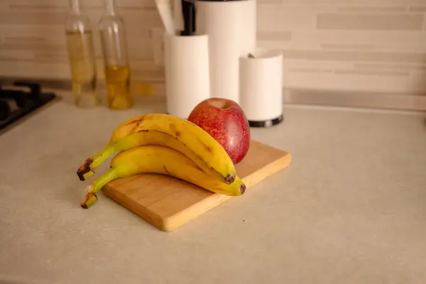 Escena Cocina Con Plátanos Frutas Mixtas — Foto de Stock