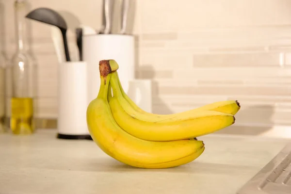 Rijp Bananen Een Tafel Kleurrijke Gezonde Fruit Stock Photography — Stockfoto