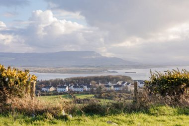 Kuzey İrlanda Kıyı Görüntüleri: Atlantik Okyanusu Fotoğrafları