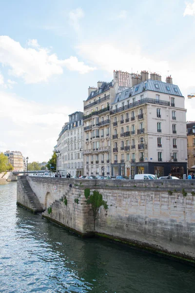 Традиційна Житлова Будівля Біля Річки Сена Париж Франція — стокове фото