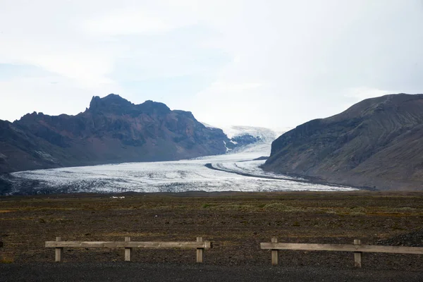 Myrdalsjokull Glacier Front Iceland Wooden Fence — Stock Photo, Image