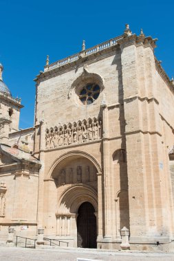 1889 yılında Santa Mara Ciudad Rodrigo Katedrali, Salamanca, Kastilya ve Len ili, İspanya Kültürler Arası Bien olarak ilan edilmiştir..