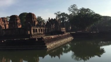 Tayland 'daki mimari binalarda taştan yapılmış binalar