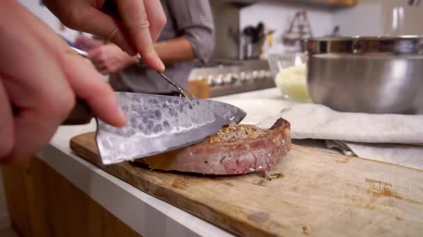Hand Woman Cuts Medium Rare Veal Steak Big Knife Wooden — Video