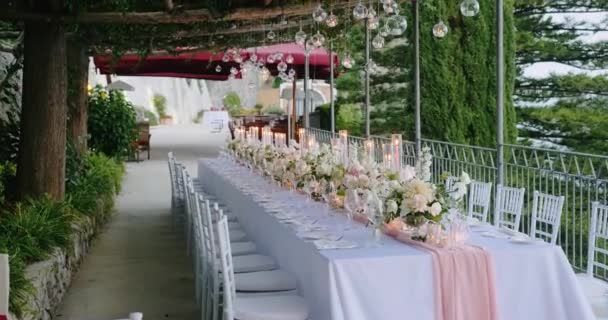 Mise Place Table Fête Mariage Dans Luxueux Restaurant Italien Amalfi — Video