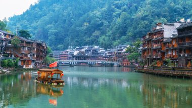 Fenghuang antik şehrinin güzel manzarası