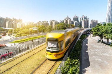 Guangzhou, Çin, Nisan 2018: Guangzhou Zhujiang 'ın güzel mimari manzarası